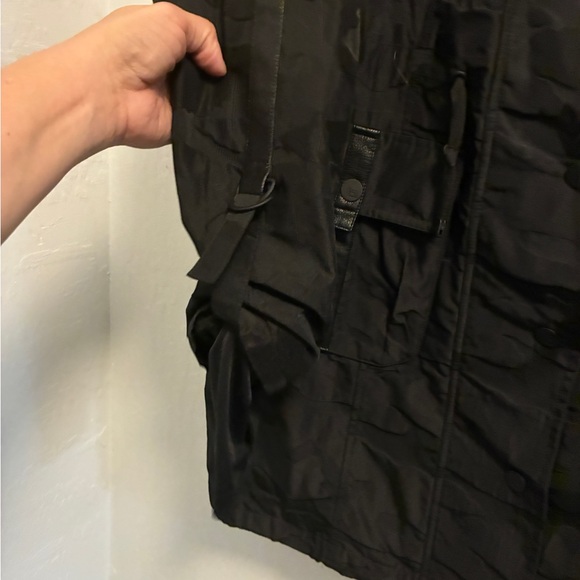 Blanc Noir Camo-Print Hooded Anorak Jacket - Picture 9 of 13